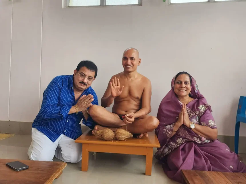 पूज्य मुनिश्री 108 सुयश सागर महाराज