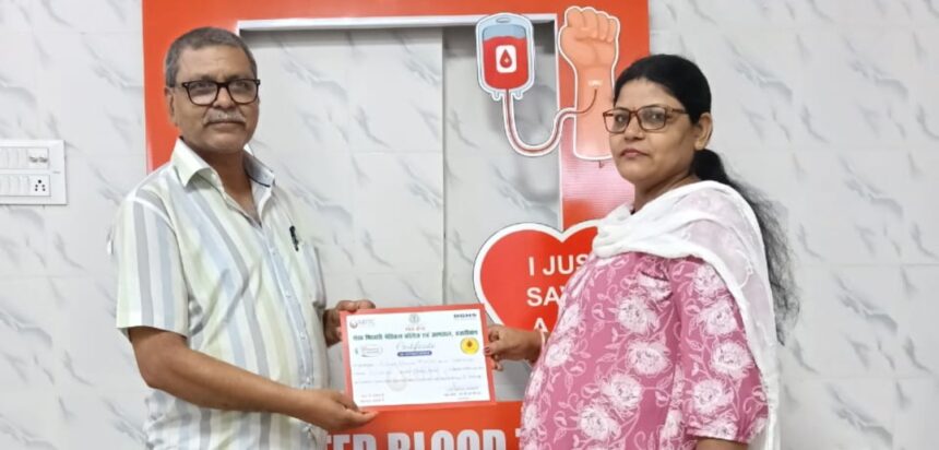 अंतरराष्ट्रीय योग दिवस पर मानवता की मिसाल: हजारीबाग में थैलेसीमिया पीड़ितों के लिए लगा बड़ा रक्तदान शिविर