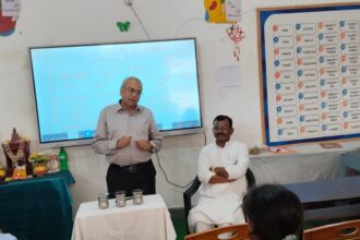 जारीबाग: सरस्वती शिशु विद्या मंदिर में 'पंचपदी शिक्षण प्रणाली' पर कार्यशाला आयोजित, NEP-2020 के तहत शिक्षण कौशल को प्रभावी बनाने पर ज़ोर