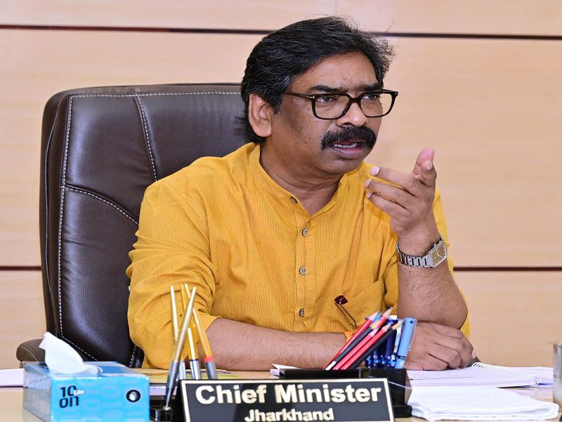 झारखंड सरकार का बड़ा फैसला: कस्तूरबा विद्यालयों के शिक्षकों, BRP और CRP समेत 8,525 कर्मियों को मिलेगा 5 लाख का जीवन बीमा
