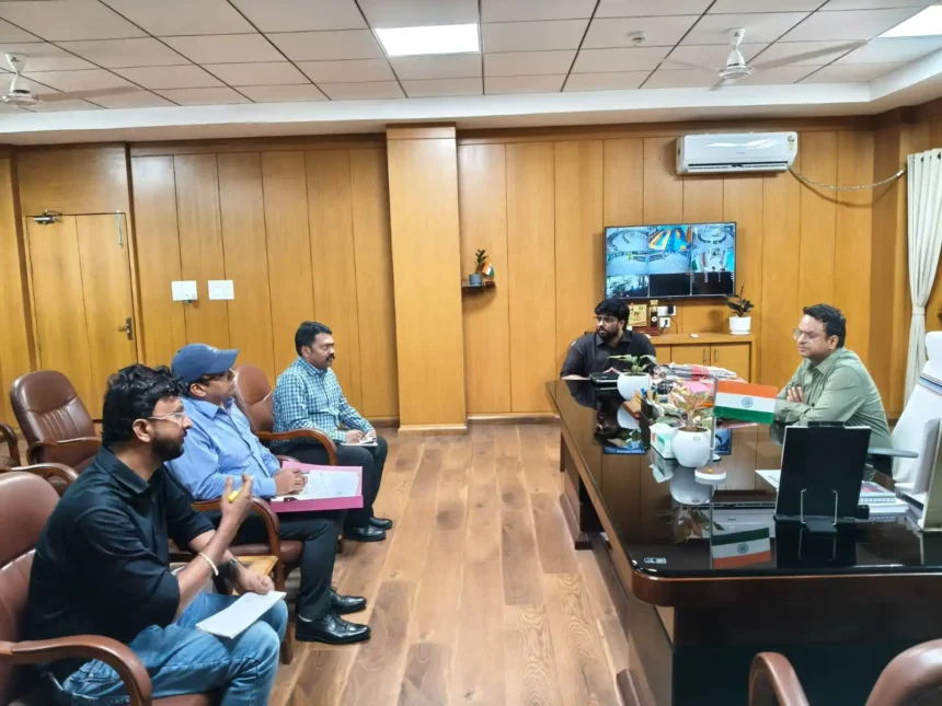 उपायुक्त की अध्यक्षता में परिवहन विभाग की समीक्षा बैठक: 15 अगस्त तक ई-वाहन निबंधन अनिवार्य, वरना होगी सख्त कार्रवाई