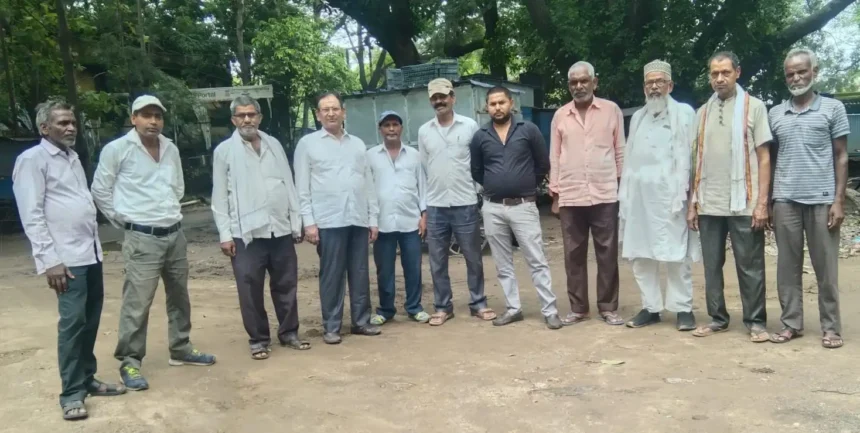 खतियानी परिवार